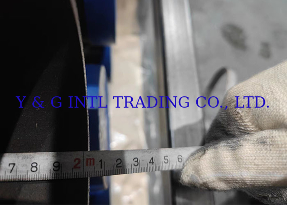 Bụi vây kim loại carbon tròn với 0,3mm - 1mm vây bạc / đen / Mill hoàn thiện