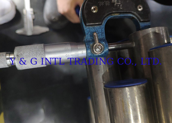 Các ống hợp kim niken trong kết thúc nhựa nhựa